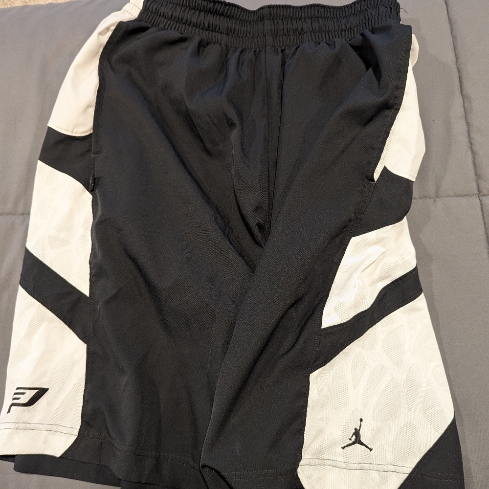 Jordan Black / White Basketball Shorts